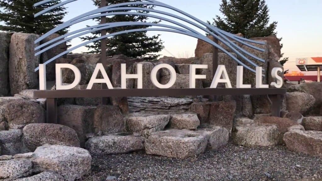 Idaho Falls stone welcome sign